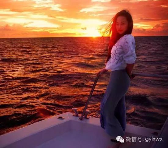 明星旅行糗事一籮筐 總有一個(gè)萌到你！
