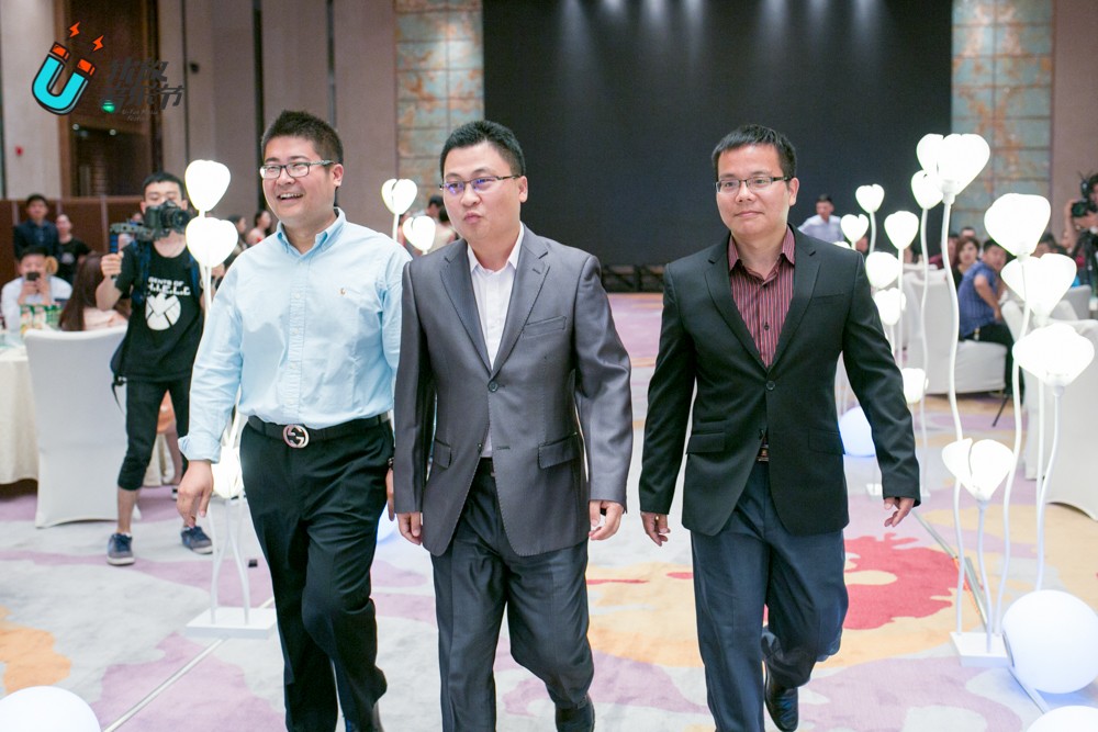 接下來這一組，人稱“江湖三……”