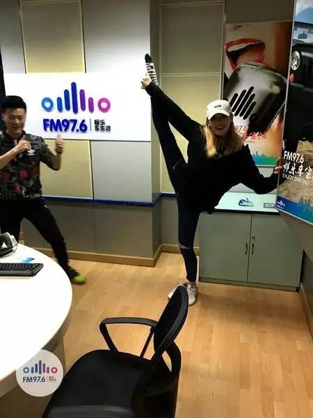 哇哦！都是帶功夫滴美人兒！
