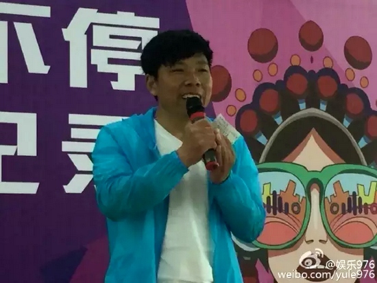 見(jiàn)證挑戰(zhàn)的戲迷代表陳紅森講述自己和戲曲的故事、見(jiàn)證歷史時(shí)刻的心情。