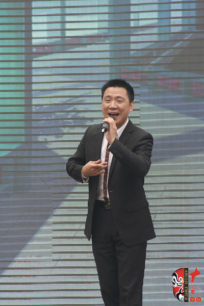 河南省著名乾旦演員、鄭州市豫劇院優(yōu)秀青年演員連德志演唱豫劇《大祭樁》選段“婆母娘且息怒站在路口”