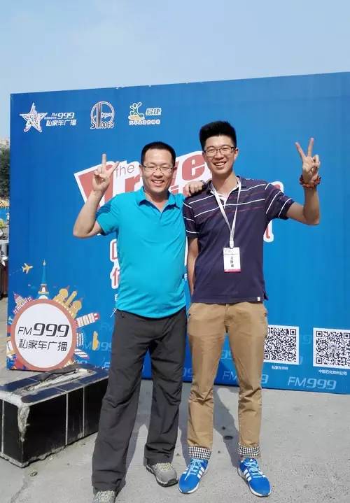 主播鄭強，這兩條大長腿，恩…適合去學(xué)游泳