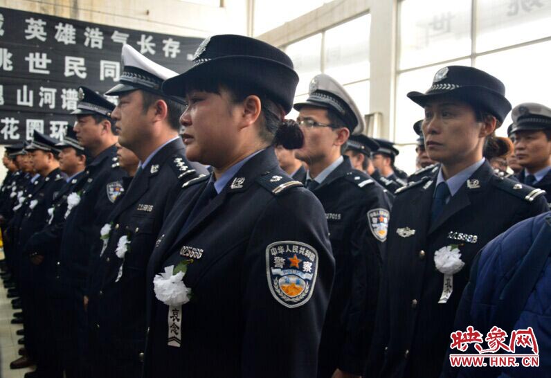 送別儀式上，姚世民的不少同志忍不住流下了眼淚