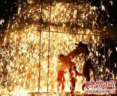 確山鐵花將登上萬眾矚目的春晚舞臺！