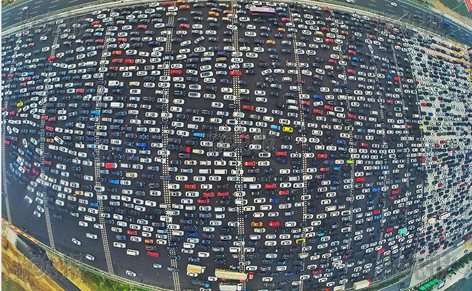 滯留車輛航拍圖。