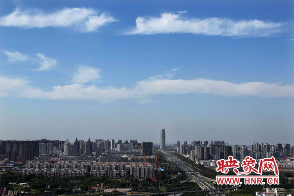 2015年4月鄭州成為全國(guó)10個(gè)“綠色交通”試點(diǎn)城市之一。