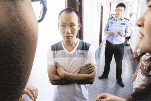 家屬沉默悲痛，不愿提起更多。