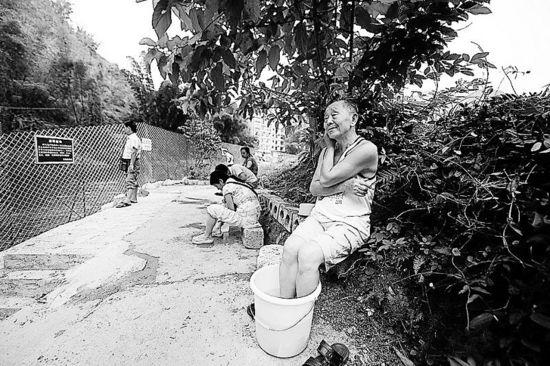 廣西“長(zhǎng)壽鄉(xiāng)”招百萬(wàn)游客 廣西“長(zhǎng)壽鄉(xiāng)”招百萬(wàn)游客