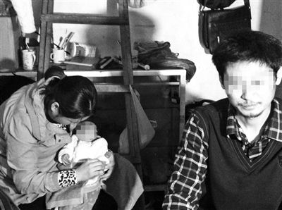 劉釗夫婦試圖將孩子送到“嬰兒安全島”未果，當(dāng)天下午，廣州宣布暫停試點(diǎn)