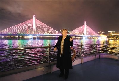 2012年2月3日，德國總理默克爾夜游廣州。