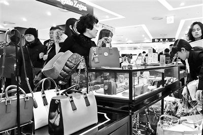 我國去年出境人數(shù)超過1億人次，境外消費超過1萬億元人民幣 供圖/CFP