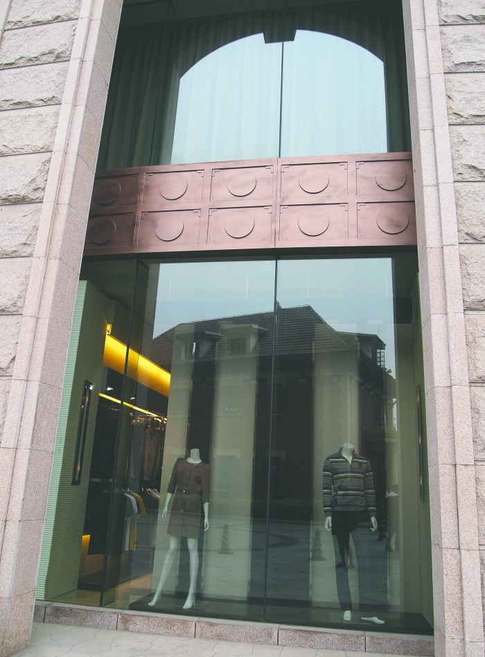 成都新東方千禧大酒店內，曾銷售假冒LV產品的店鋪