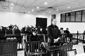 顏承魯庭審現(xiàn)場。資料照片