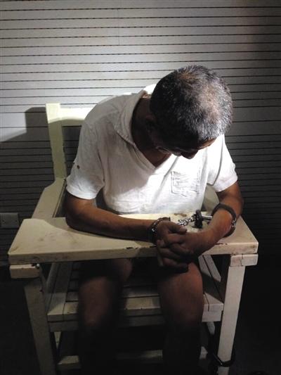 女大學(xué)生在濟南火車站搭黑車遭司機囚禁性虐4天 女大學(xué)生在濟南火車站搭黑車遭司機囚禁性虐4天