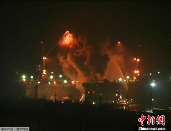 資料圖：2011年12月29日晚間，俄羅斯摩爾曼斯克州一艘名為“葉卡捷琳堡”號(hào)的核潛艇起火。