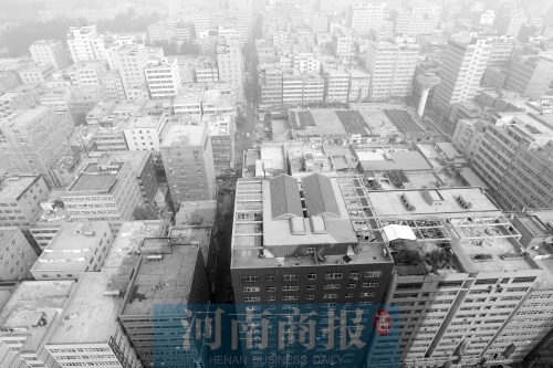 陳寨密密麻麻的出租房，或許將成為歷史  鄧萬(wàn)里/攝