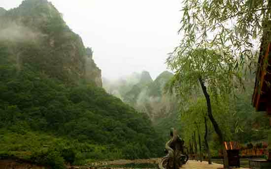 雨后蟒河，美到窒息，這個feel倍爽!