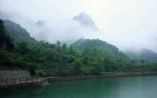 雨后蟒河，美到窒息，這個feel倍爽!