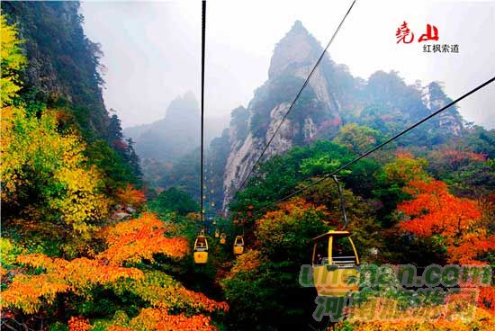 深秋去堯山賞紅葉、泡溫泉、拜大佛