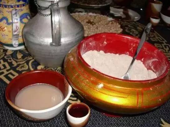 新疆奇葩”黑暗料理“ 你吃過嘛？