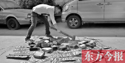 “老的哥”揭“黑車”猖獗原因，建議倒查假車牌、出租車使用機(jī)打發(fā)票