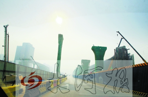 　三環(huán)大“項(xiàng)圈”，西、北兩段預(yù)計年底通車