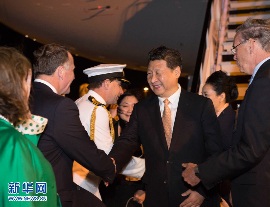 習(xí)近平抵達(dá)奧克蘭開(kāi)始對(duì)新西蘭進(jìn)行國(guó)事訪問(wèn)