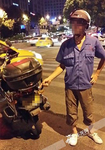 駕駛員主動要求進(jìn)行酒精含量測試。警方供圖