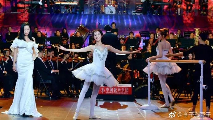 《創(chuàng)造101》主題曲公布，這個被吐槽油膩的c位是什么來頭？
