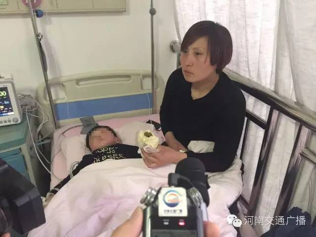 小浩天的母親通過河南交通廣播向所有幫助他們的人表達(dá)了感謝！