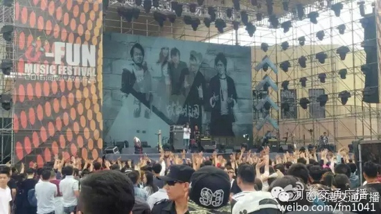 河南交通廣播主持人佳音、彎彎、朱浩都登上了優(yōu)放舞臺，優(yōu)放，交廣在這里！