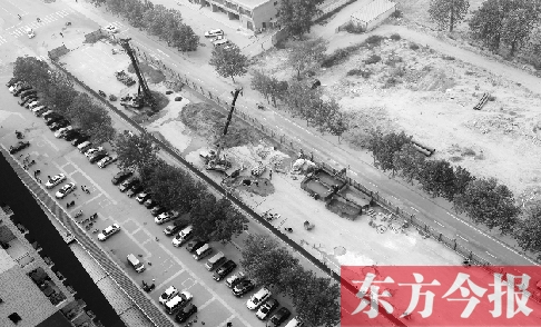 鄭州市隴海快速路建設(shè)已經(jīng)開工，昆侖路與華山路之間的道路已經(jīng)封閉