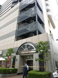 5月27日，埼玉縣蕨市一公寓樓發(fā)生疑似強(qiáng)迫殉情案，一名日本人男性和一名中國籍女性死亡。