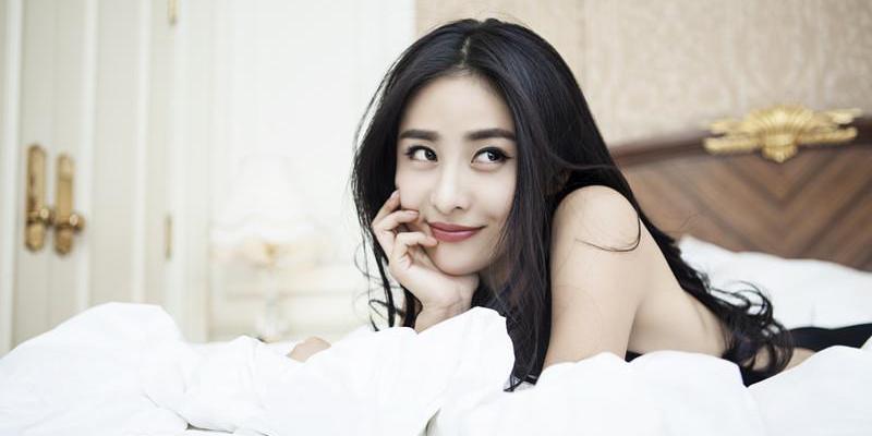 賈青冬日性感寫真 慵懶隨性笑靨如花 賈青冬日性感寫真 慵懶隨性笑靨如花