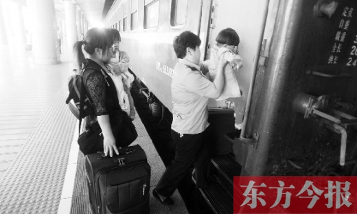 鄭州到溫州的2191/4次列車，是鄭州鐵路局最后一對(duì)綠皮車。