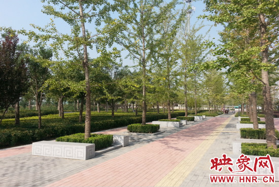 綠色生態(tài)廊道建設為市民提供了更多的休閑娛樂的場所。