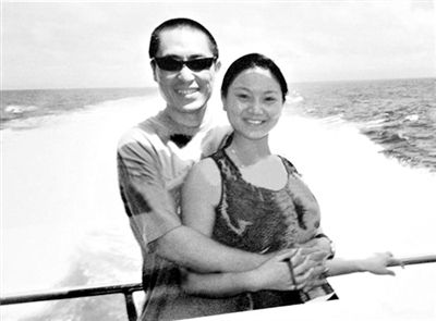 張藝謀與現(xiàn)任妻子陳婷。資料圖片