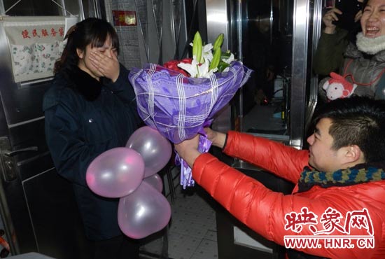 “嫁給我吧，我要愛(ài)你一生！”
