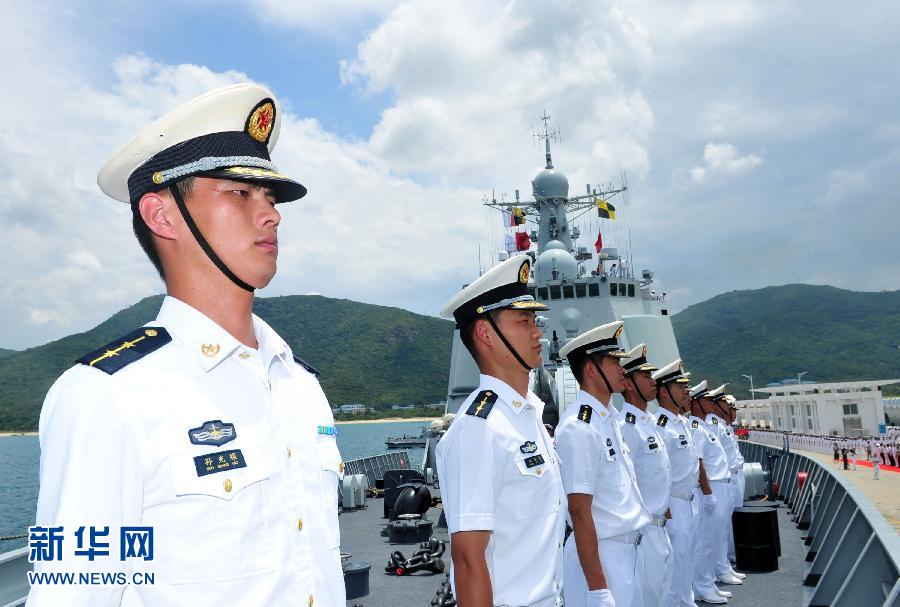 6月9日，在三亞某軍港，?？谂灩俦谂烎剂嘘?duì)。