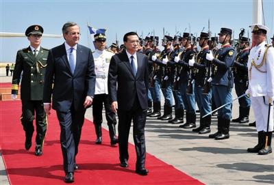 　6月19日，國務院總理李克強乘專機抵達雅典國際機場，開始對希臘進行正式訪問。