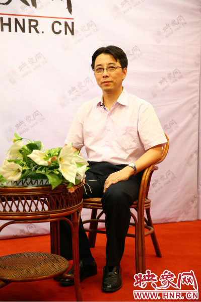 南京大學(xué)河南招生組負責(zé)人武港山教授。