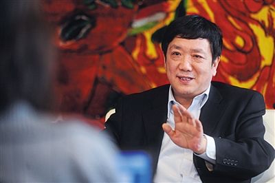 　政協(xié)委員、中國電力投資集團(tuán)總經(jīng)理陸啟洲稱，7800元是其每月基本工資。資料圖片/新京報記者 楊杰