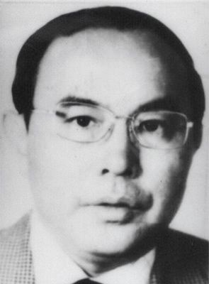 胡玉興 現(xiàn)年59歲，外逃前任山西省太原市住房制度改革辦公室主任，2002年7月逃往澳大利亞或新西蘭。