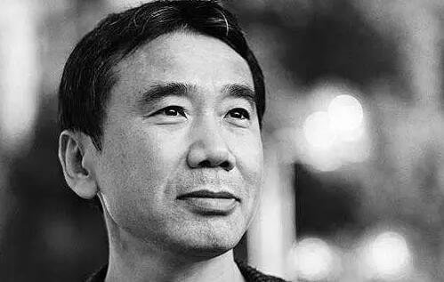 但賠率并非完全靠蒙。比如在2012年，Ladbrokes就成功壓中莫言獲獎。而去年得主阿列克謝耶維奇，在諾獎公布前一周反超村上春樹位列賠率榜首位。