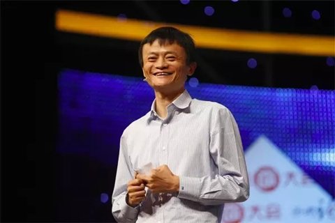 2011年8月17日，阿里巴巴集團(tuán)宣布，將提供30億元無(wú)息貸款，幫助員工解決首次置業(yè)問(wèn)題，每人最高可申請(qǐng)30萬(wàn)元。此外，阿里巴巴還將投入5億元設(shè)教育基金，通過(guò)和教育機(jī)構(gòu)共同辦學(xué)、與現(xiàn)有學(xué)校合作，解決員工子女入園、上學(xué)問(wèn)題;向基層員工發(fā)放一次性的物價(jià)、子女教育補(bǔ)貼，預(yù)計(jì)總額超過(guò)4000萬(wàn)元。