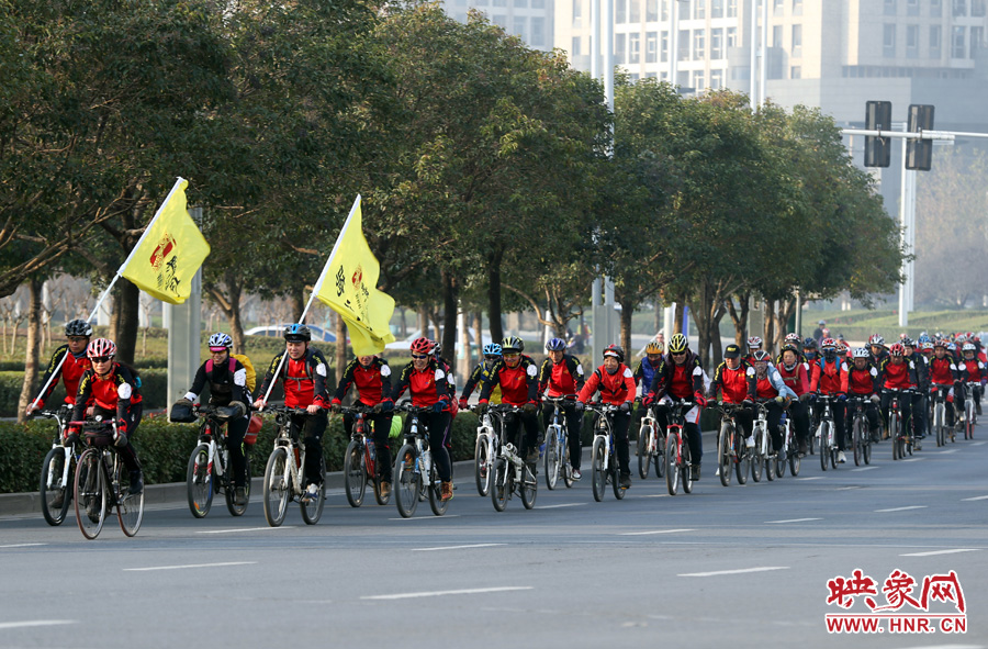 獻(xiàn)愛(ài)心、騎行天下，映象網(wǎng)騎行車(chē)友樂(lè)翻天