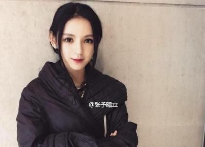 國民老公王思聰?shù)木p聞女友張予曦，93年