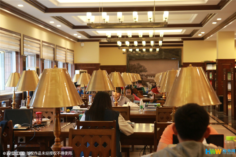 重慶大學改造翻新的“民國風圖書館”走紅網(wǎng)絡，引得無數(shù)網(wǎng)友點贊