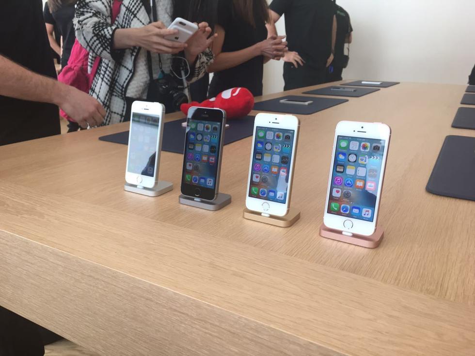 蘋果iPhone SE真機(jī)照:售價(jià)3288元起 中國(guó)首發(fā) 蘋果iPhone SE真機(jī)照:售價(jià)3288元起 中國(guó)首發(fā)
