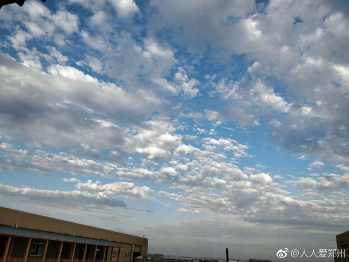 又被鄭州的藍天刷屏！隨便一拍就是手機壁紙